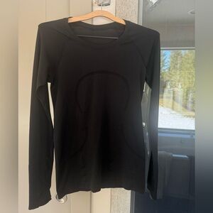 Size 6 Lululemon long sleeve top.